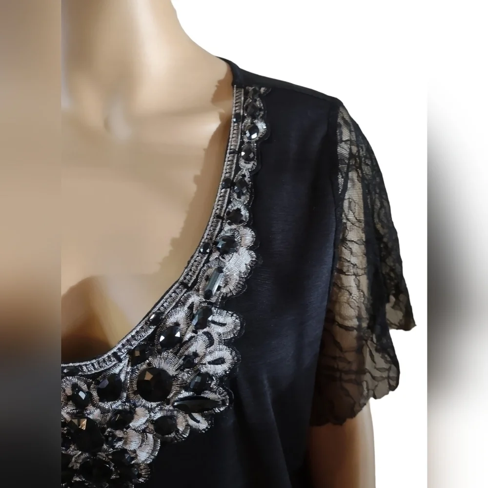 Six degrees of separation Women's size medium black lace beaded blouse shirt top - Picture 2 of 6